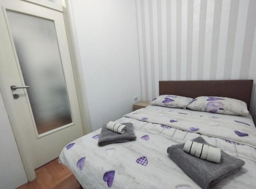 Max Apartamento Banja Luka Exterior foto